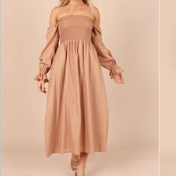 Petal and Pup Domenica Dress Size 6 Small Off Shoulder. Linen - Picture 4 of 8